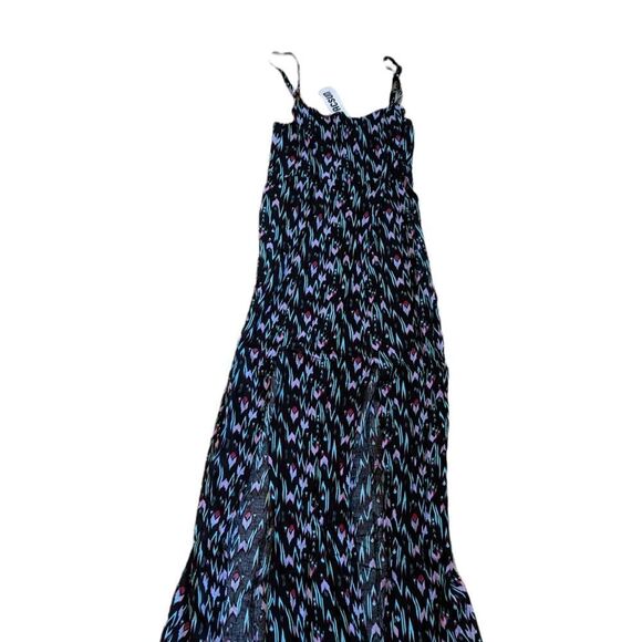 🛍️ NWT VOLCOM DRESS WITH SLITS - Picture 2 of 3